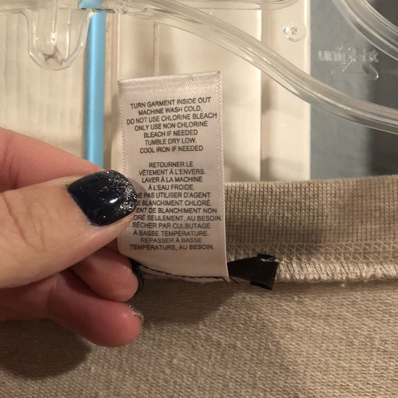 V neck sweater with zippe🥑🥑🥑 - Picture 4 of 6